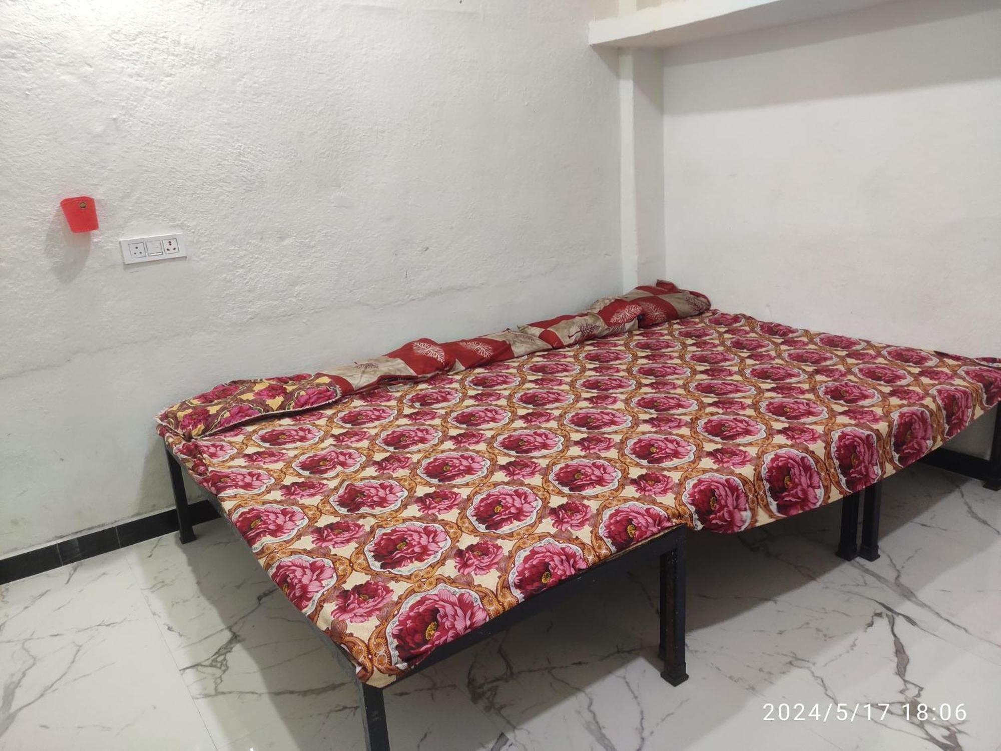 Kuber Bhandari Guest House And Hotel Sehore Esterno foto